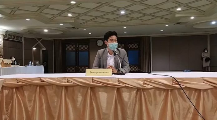 Bangkok imposes lockdown restrictions to contain COVID-19