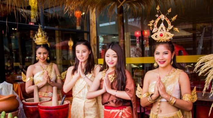 Population latest: Less Thais but the number of foreigners goes UP! More Thai women than men