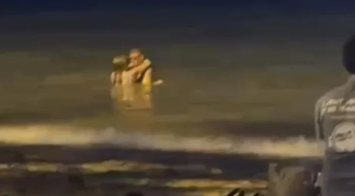 Foreign Couple Filmed in Sea Sparks Pattaya Public Indecency Investigation