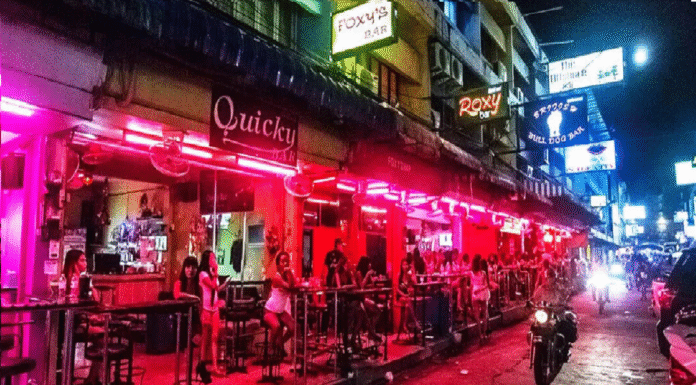 Thailand Alcohol Law 2025: New Fines for After-Hours Drinking in Pubs