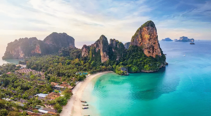 Thailand Visitor Tax: Minister Pushes 300-Baht Fee for Travellers