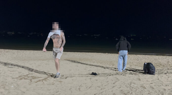 British Tourist Grabs a Granny and Indulges in an Indecent Act on Pattaya Beach