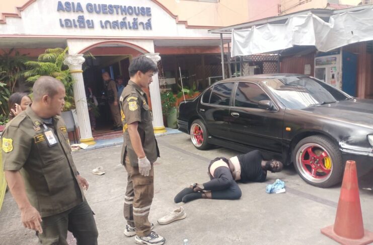 Foreign Man Shot After Allegedly Stabbing Bangkok Police Officer During Disturbance