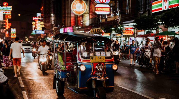 Bangkok Tuk Tuks Face Being Banned from Parts of Inner City Under New Proposal